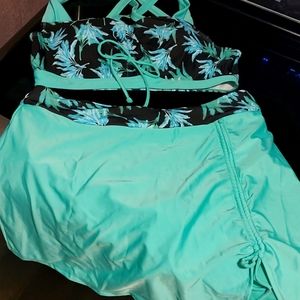 NWT 2 piece swimsuit